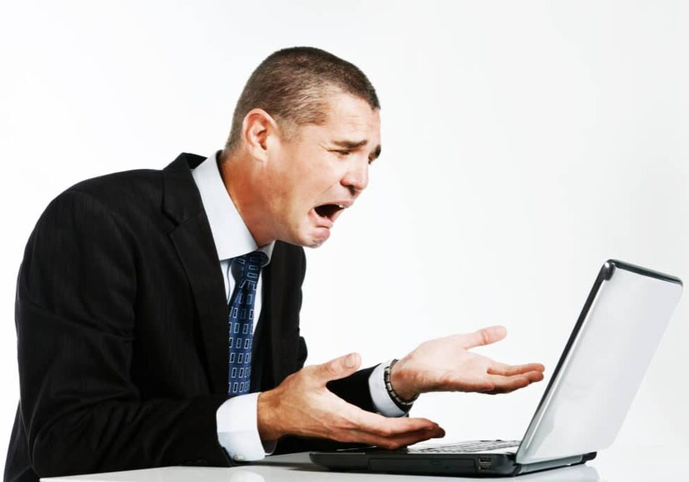 Computer crash or bad news has really upset this businessman 2012/04/12
Tracey